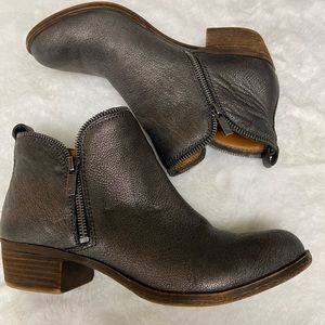 Lucky brand gunmetal Basel ankle booties pewter